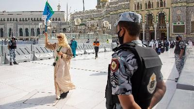 Министерство хаджа и умры Саудовской Аравии сообщило об ужесточении наказания за Хадж 2024 без соотвестующего разрешения.